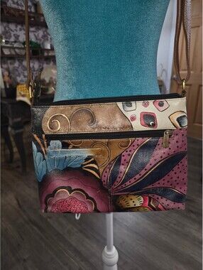 Anushka hand painted purse